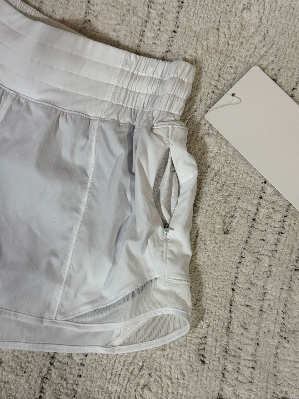 Lululemon Hotty Hot High-Rise Lined Shorts White Running Athletic Size 4 - Picture 5 of 13